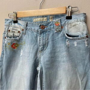 Colin’s Embroidered Floral Distressed Light Wash Lindsay Jeans Size 00